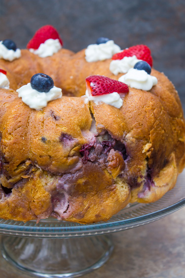 Monkey Bread Stuffed with Mixed Berries
